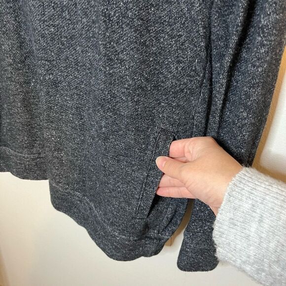 Andrea Jovine Gray Cowl Neck Sweater Size Large - Picture 4 of 6